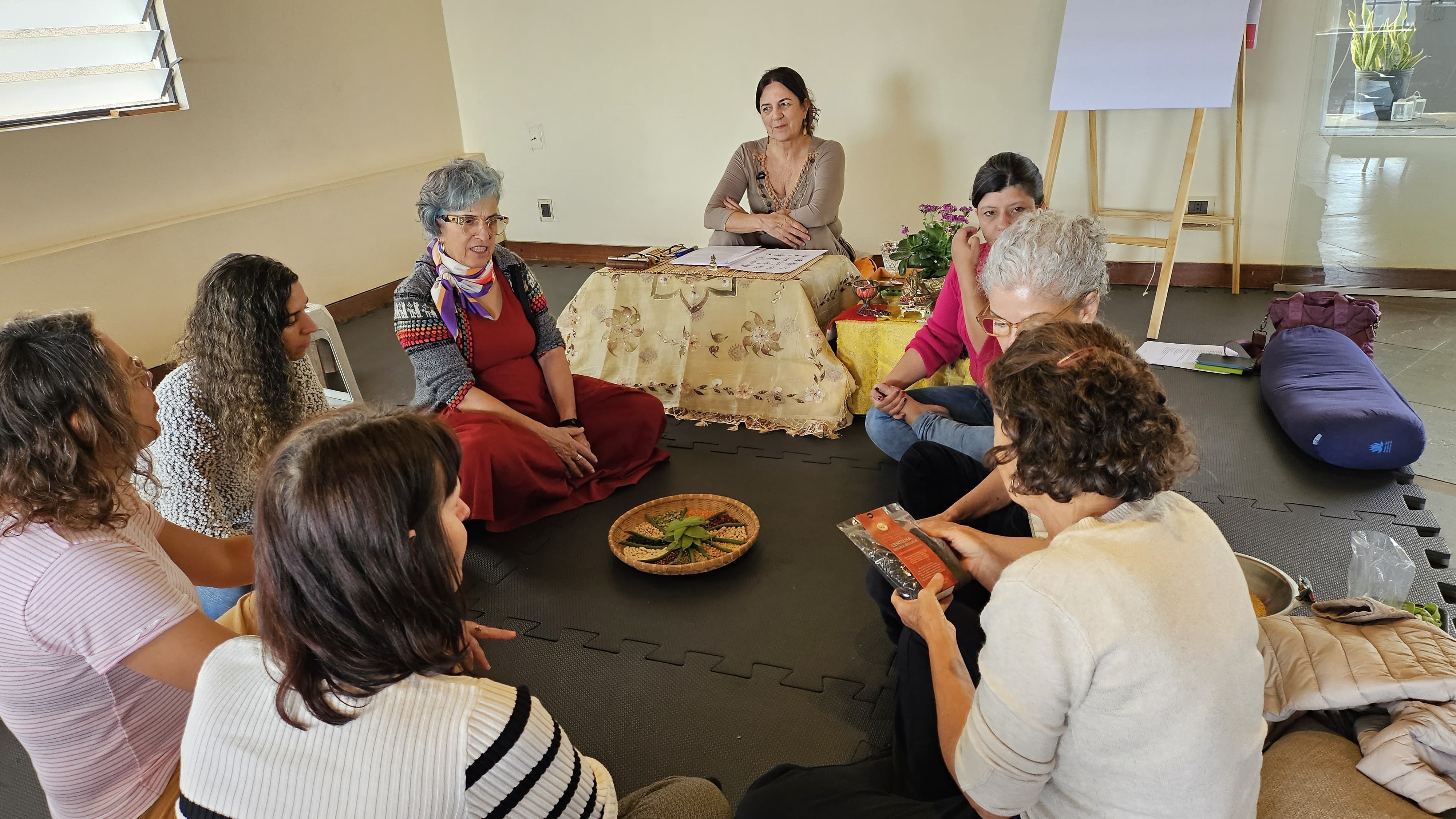 Turma reunida no Módulo 2 do curso de Alimentação e Nutrição Ayurvédica