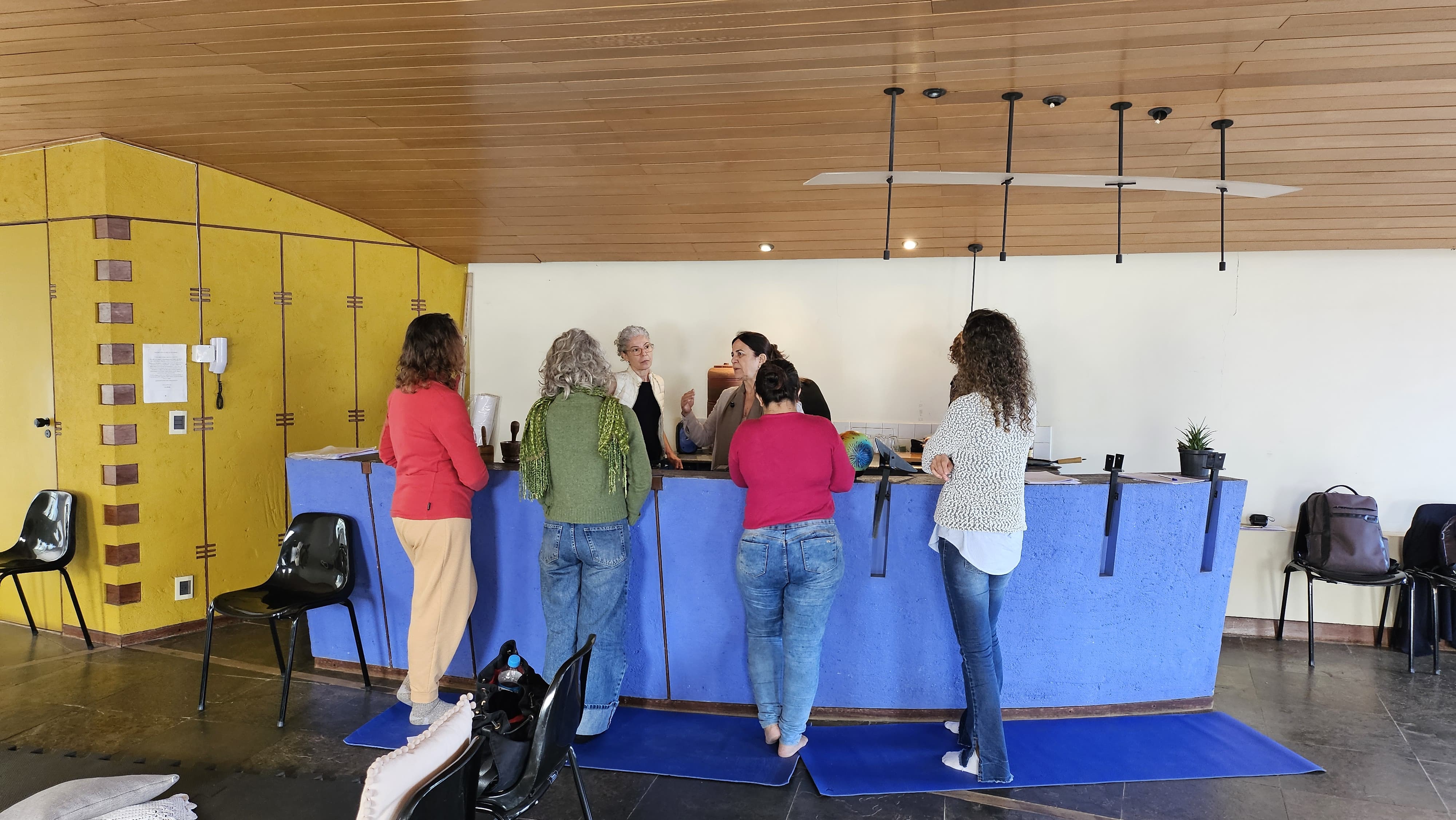 Participantes reunidas na cozinha durante o Módulo 2